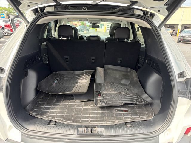 Used 2022 Ford Escape Titanium FWD image 24