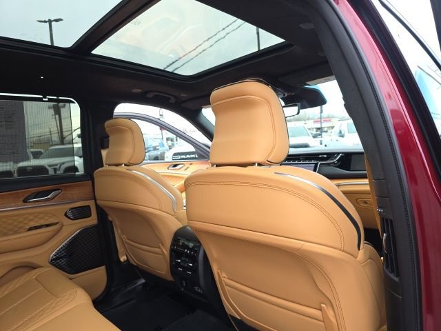 Used 2024 Jeep Grand Cherokee L Summit image 61