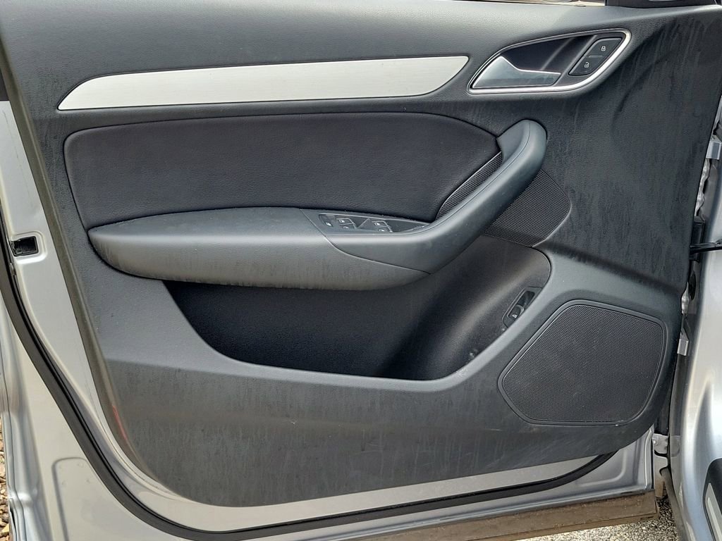 Used 2018 Audi Q3 2.0T Premium image 26