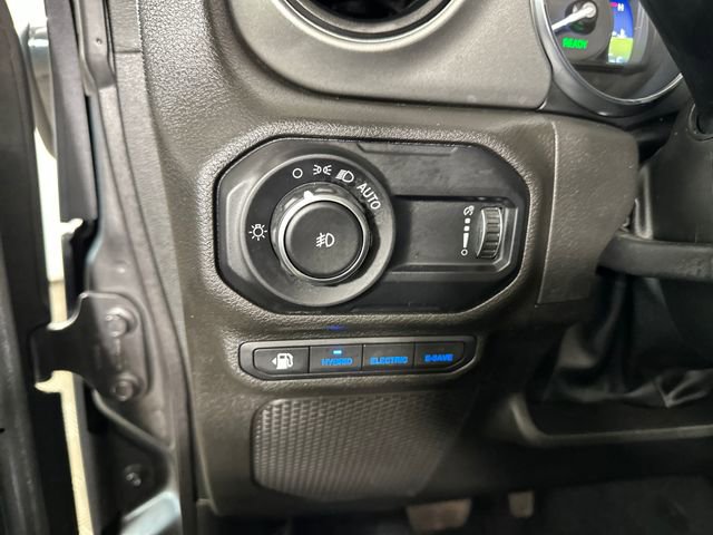 Used 2023 Jeep Wrangler Unlimited w/ Cold Weather Group image 19