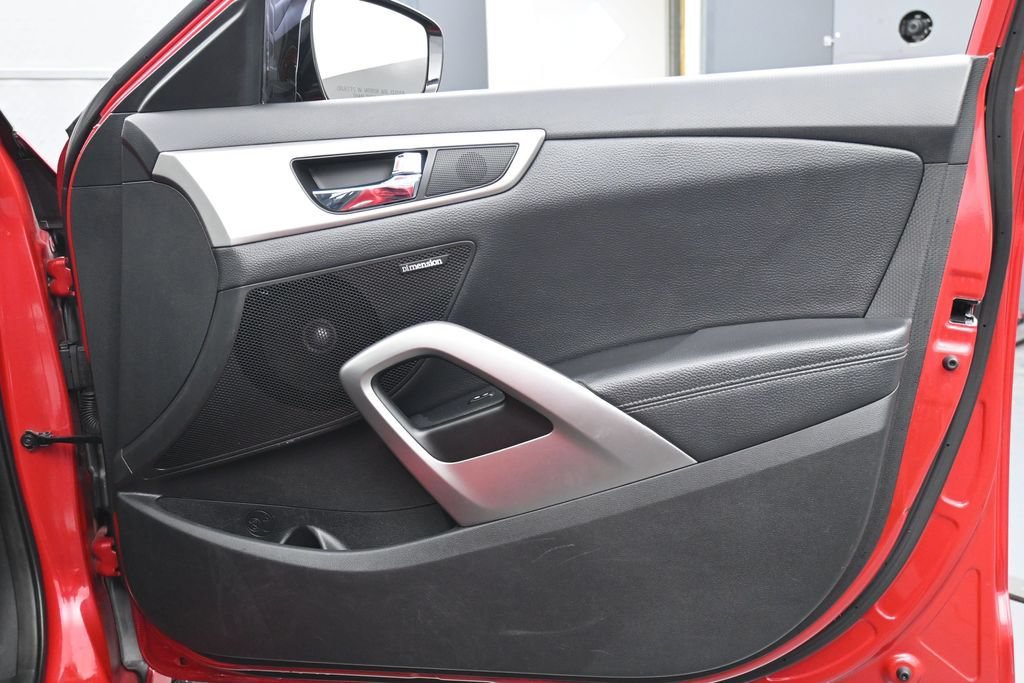Used 2014 Hyundai Veloster w/ Style Package 02 FWD image 23