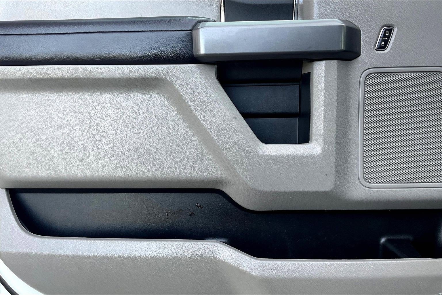 Used 2021 Ford F350 XLT w/ XLT Value Package image 15