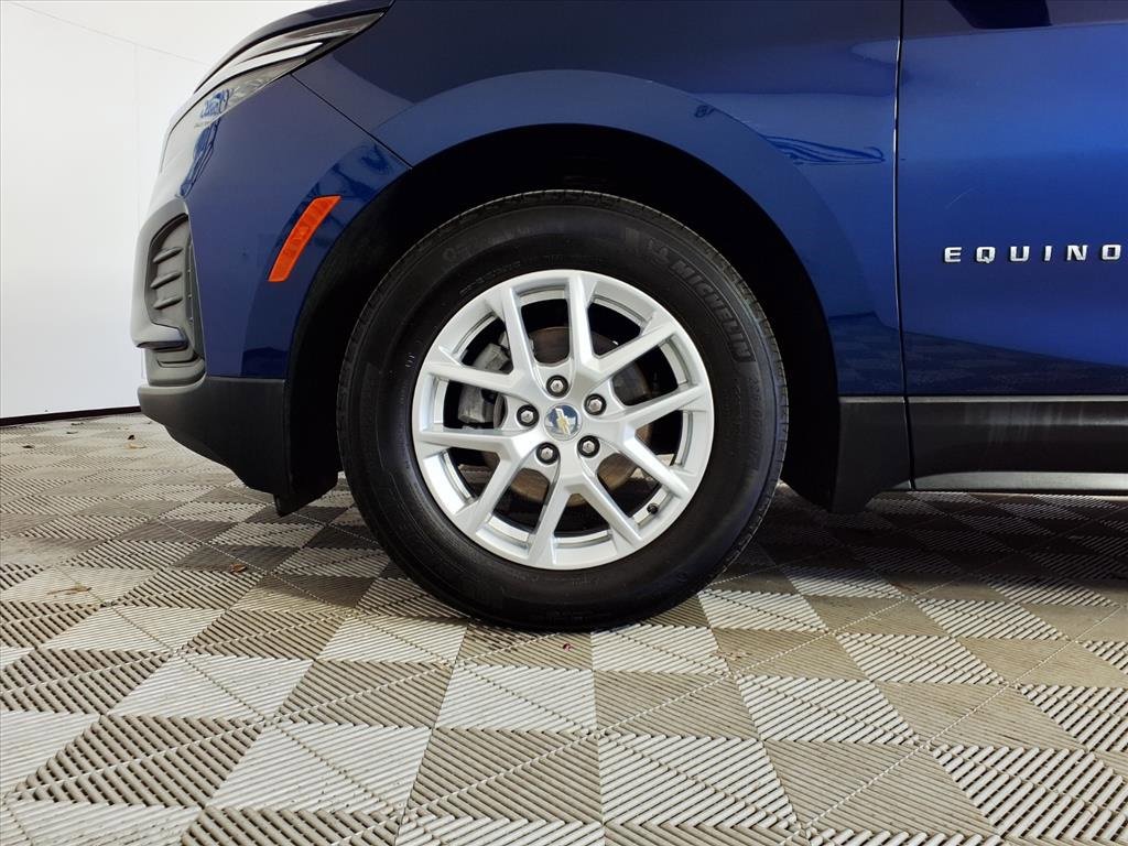 Used 2022 Chevrolet Equinox LS w/ LS Convenience Package image 7