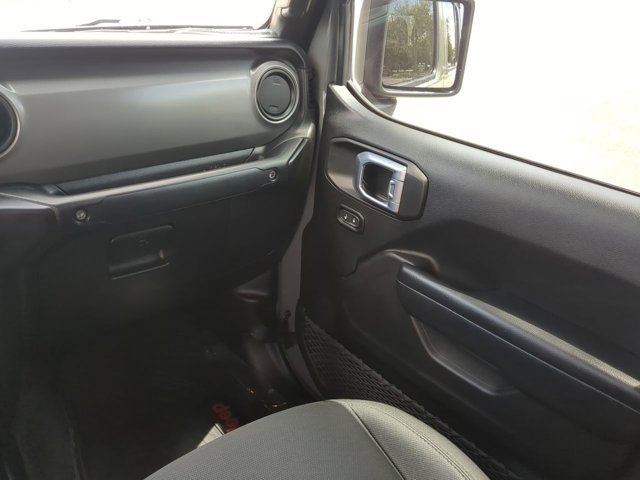 Used 2021 Jeep Gladiator Sport image 17
