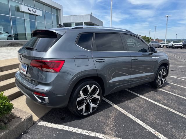 Certified 2023 Volkswagen Taos SEL AWD/4WD image 4
