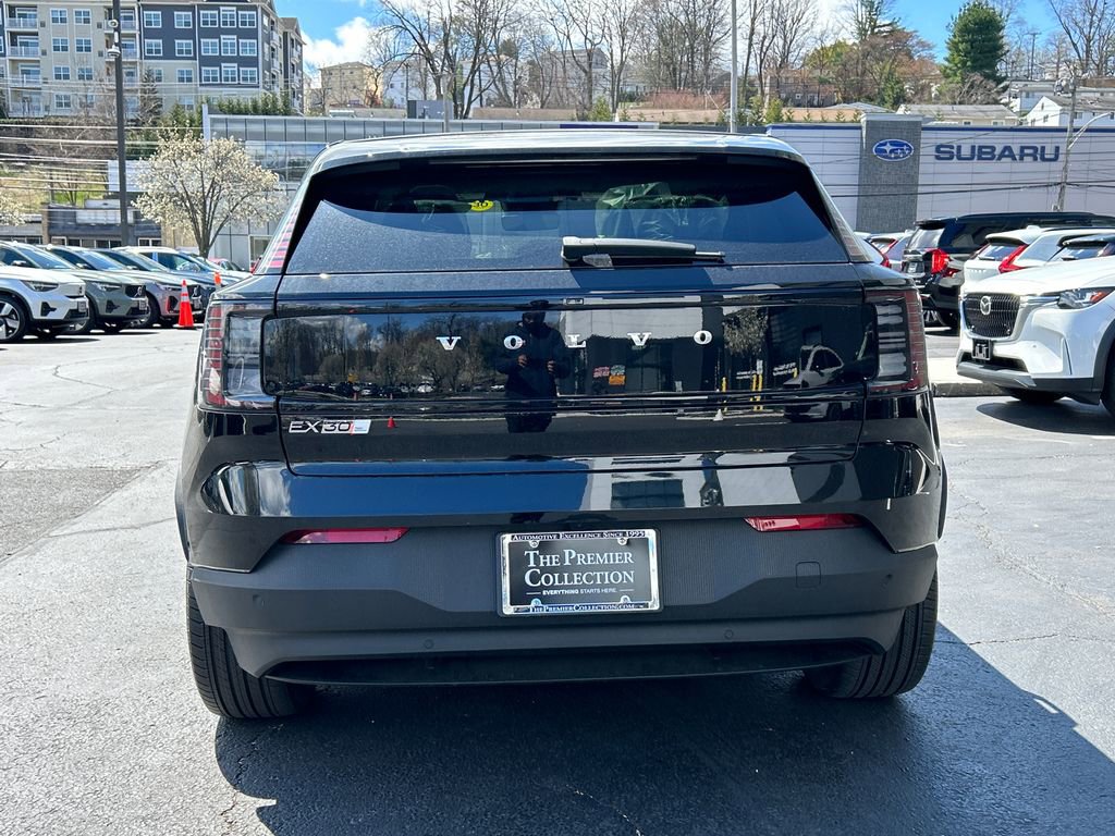 New 2026 Volvo EX30 Ultra w/ Climate Package image 3