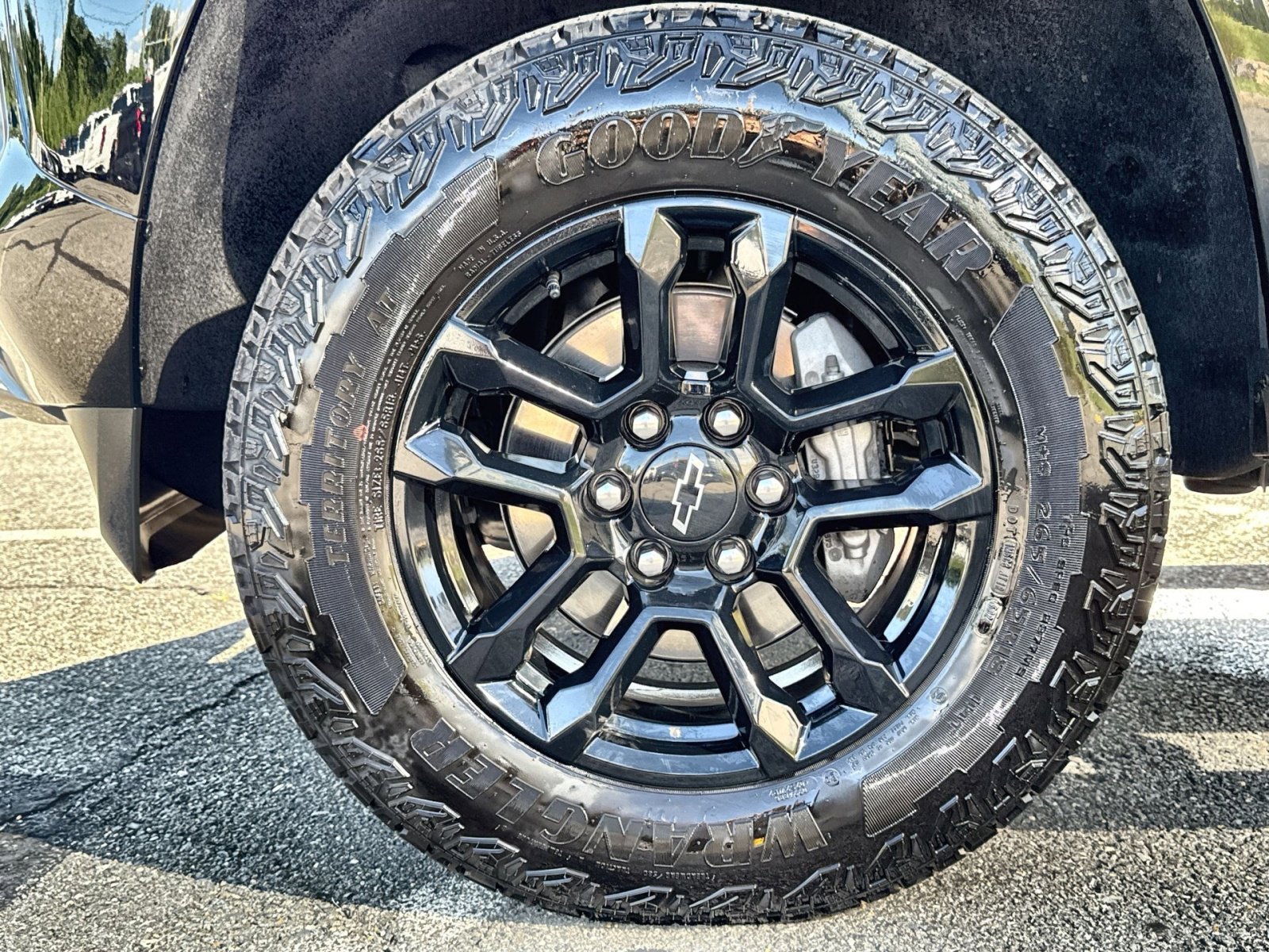 New 2025 Chevrolet Colorado Z71 w/ Midnight Edition image 12