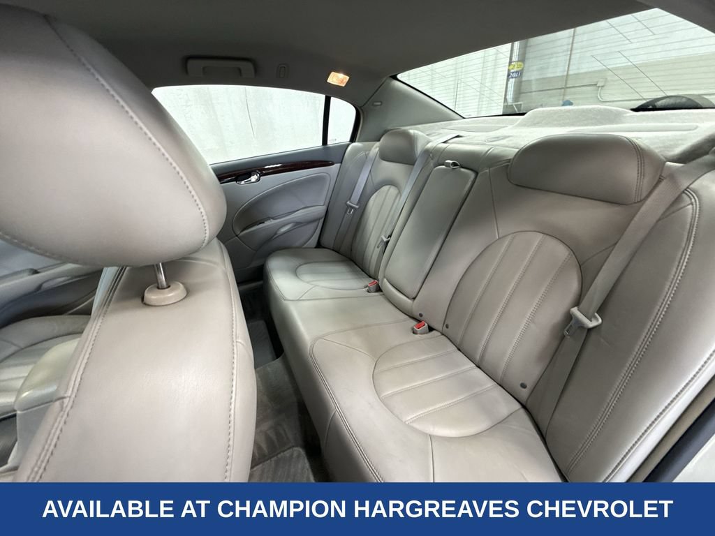 Used 2011 Buick Lucerne CXL FWD image 33