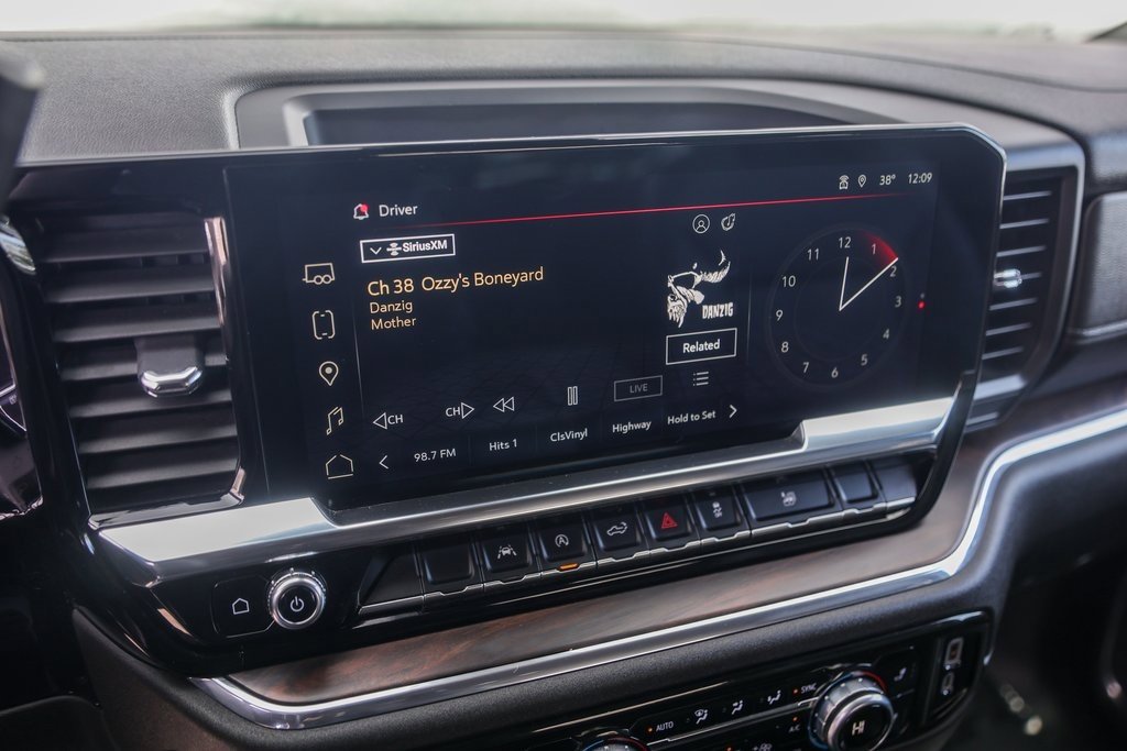 Used 2024 GMC Sierra 1500 SLT image 19