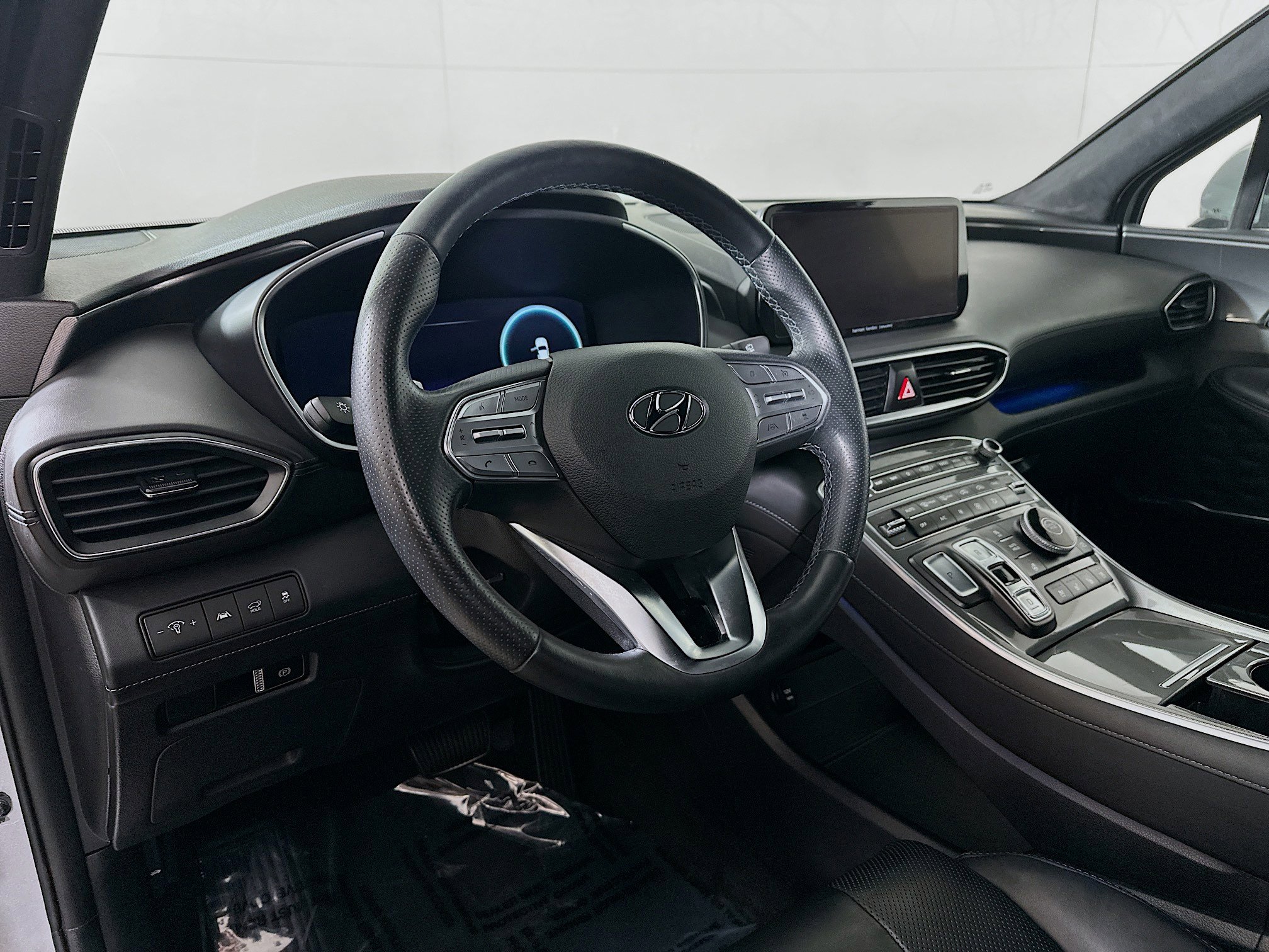 Certified 2023 Hyundai Santa Fe Calligraphy image 9