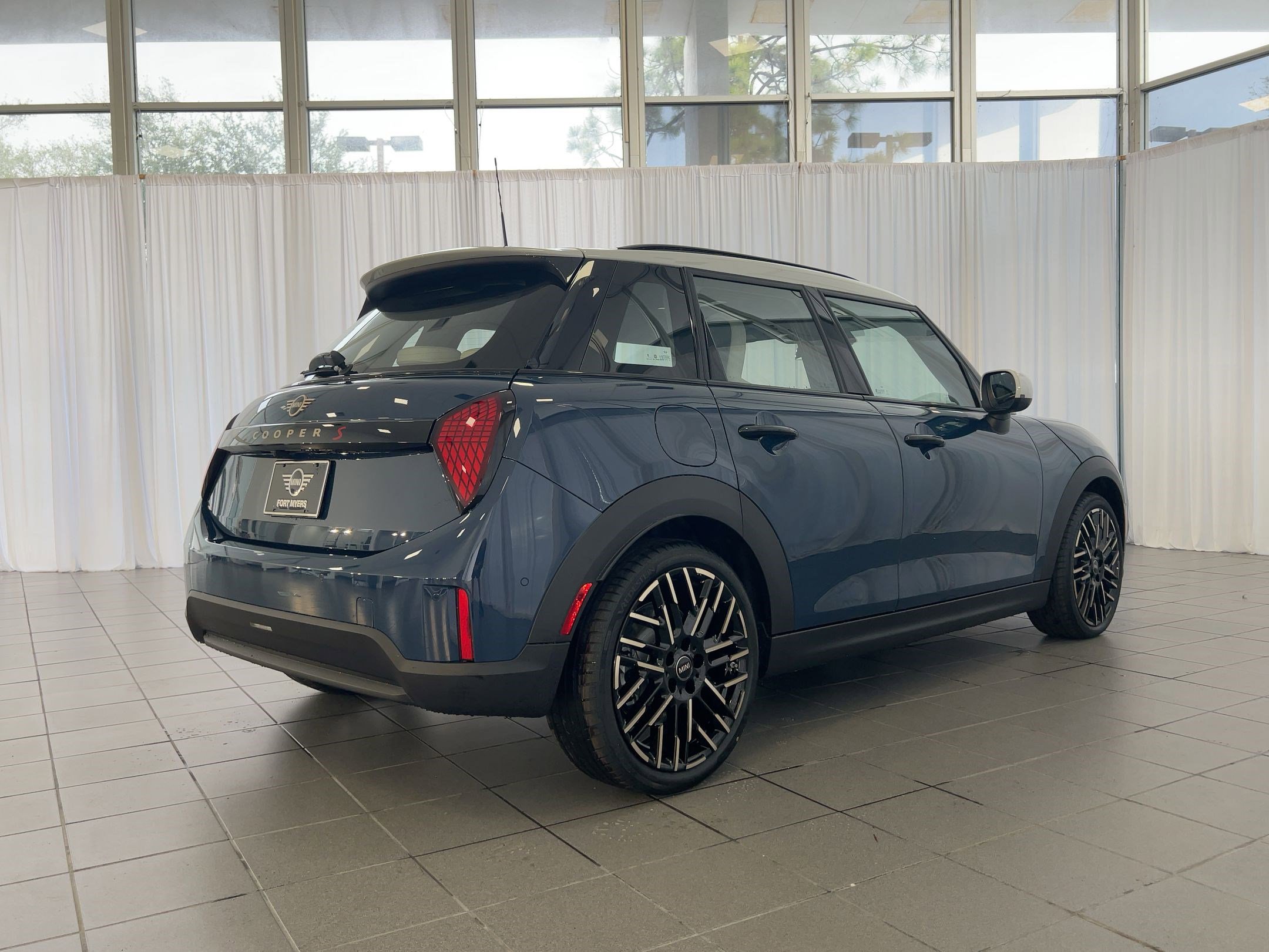 New 2026 MINI Cooper S FWD image 9