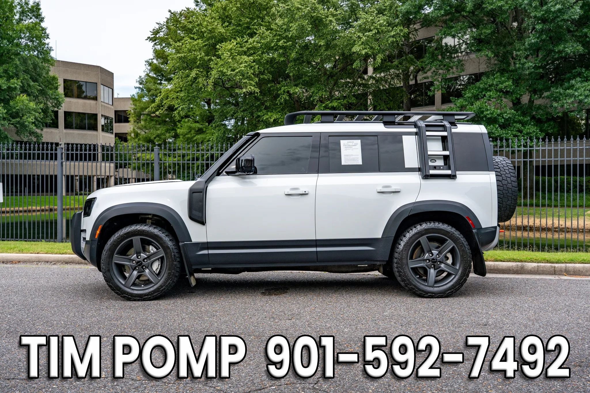 Used 2020 Land Rover Defender 110 SE AWD/4WD image 9