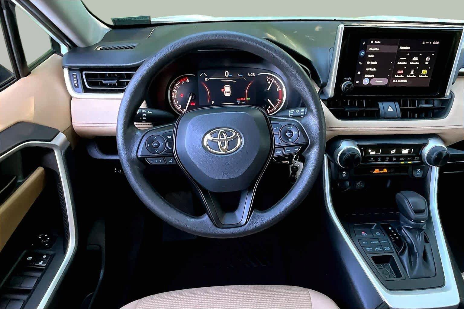 Certified 2023 Toyota RAV4 LE AWD/4WD image 11