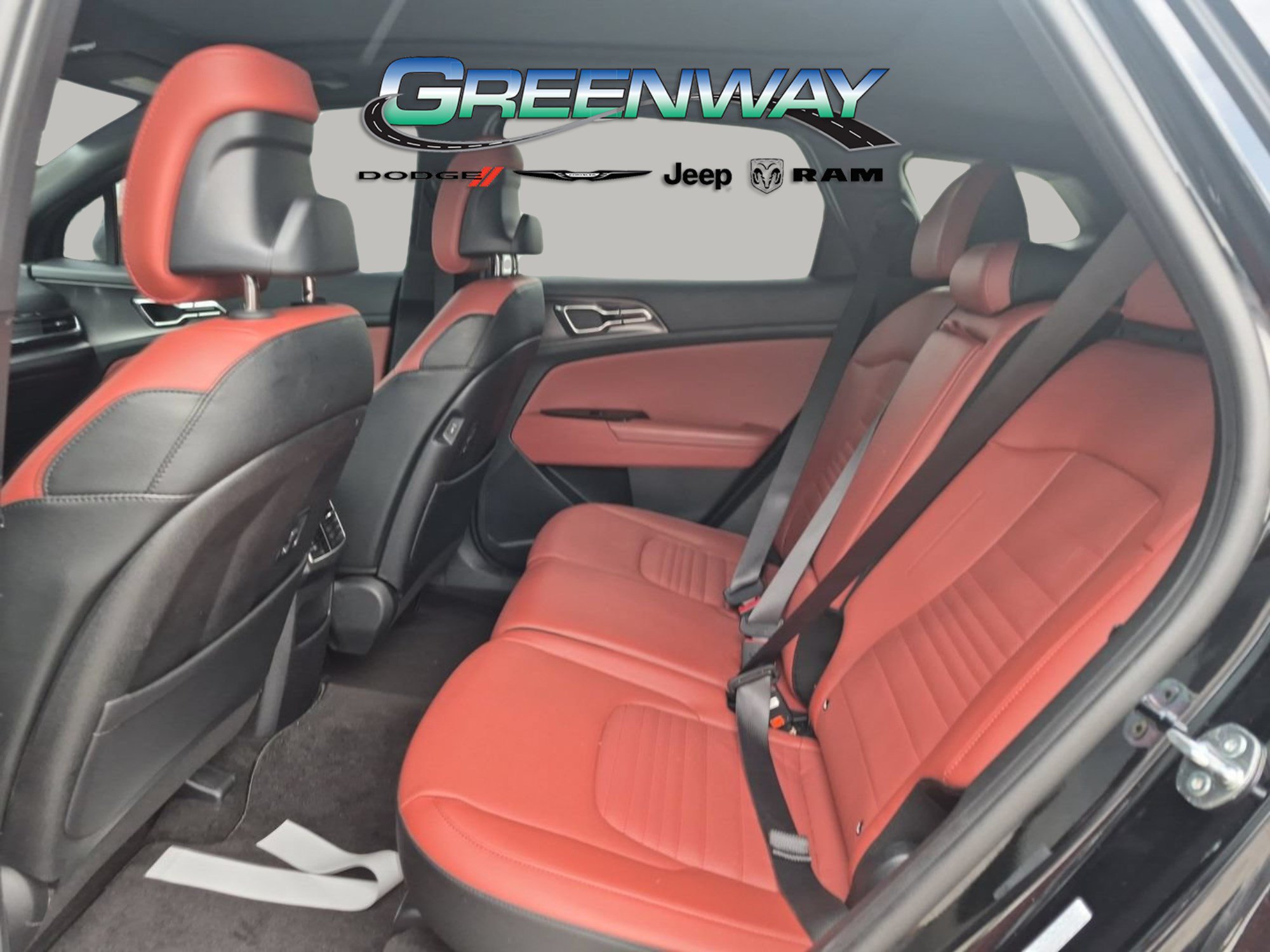 Used 2025 Kia Sportage SX FWD image 16
