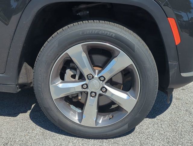 Certified 2022 Jeep Grand Cherokee L Limited AWD/4WD image 12