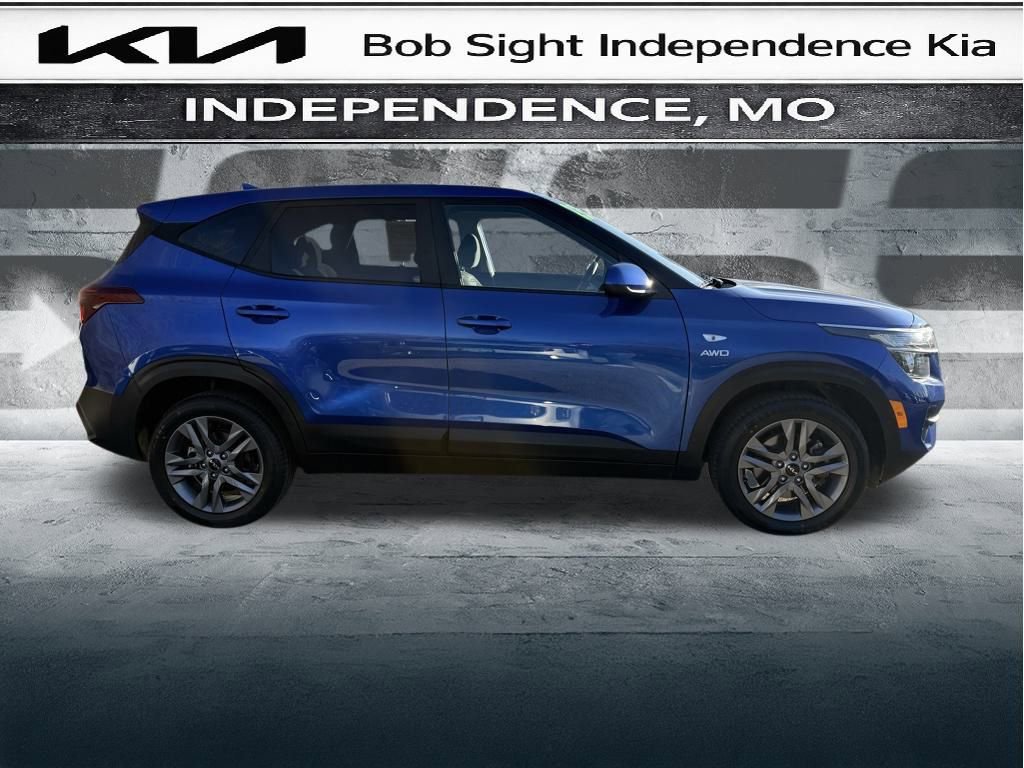 Certified 2023 Kia Seltos LX image 17