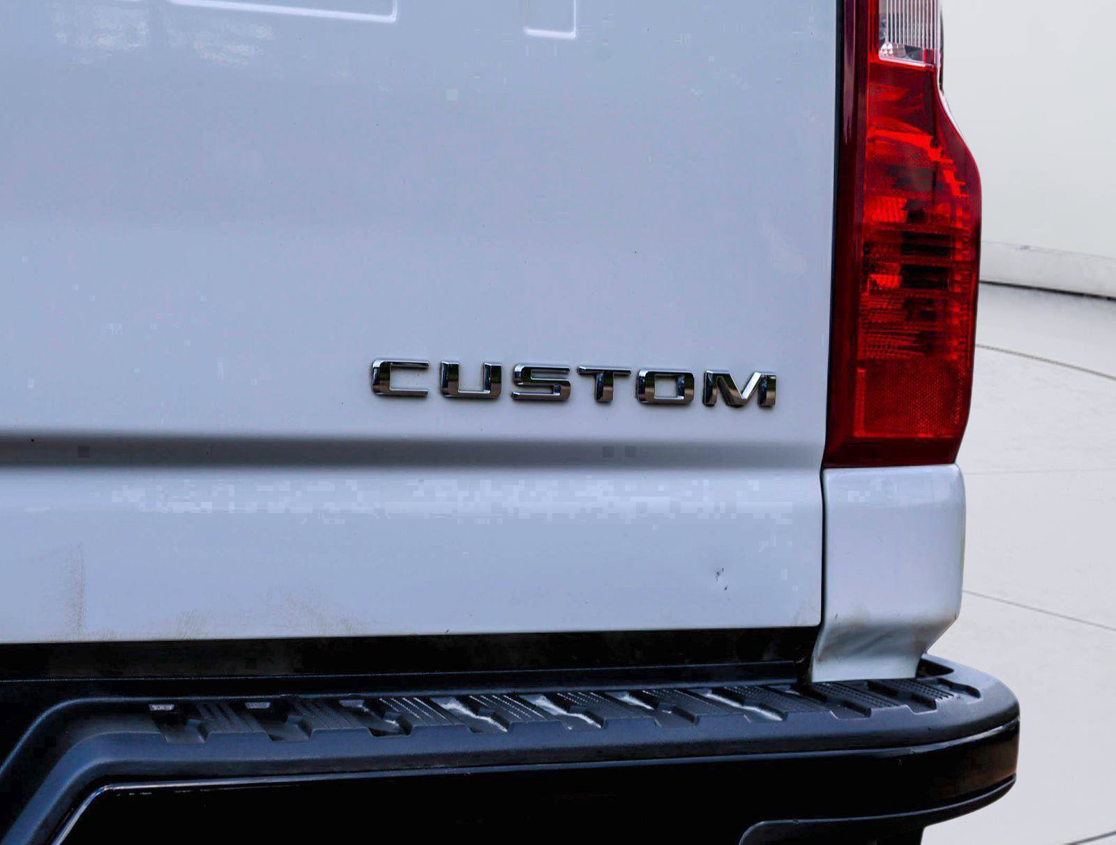 Used 2024 Chevrolet Silverado 2500 Custom w/ Custom Convenience Package AWD/4WD image 9