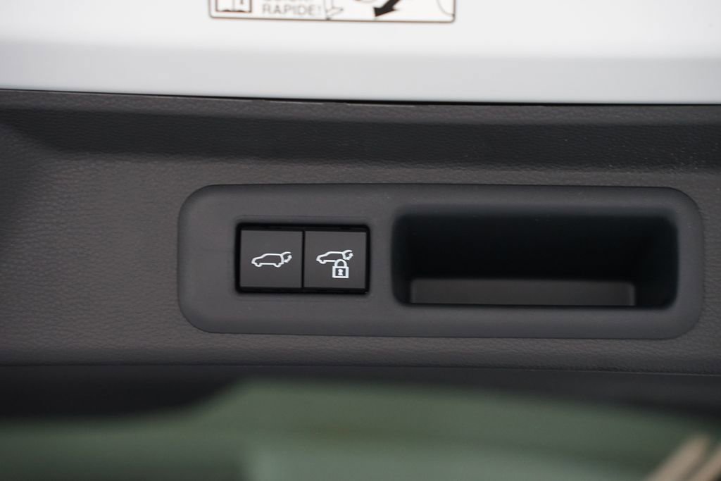 New 2026 Toyota Sequoia Platinum image 40