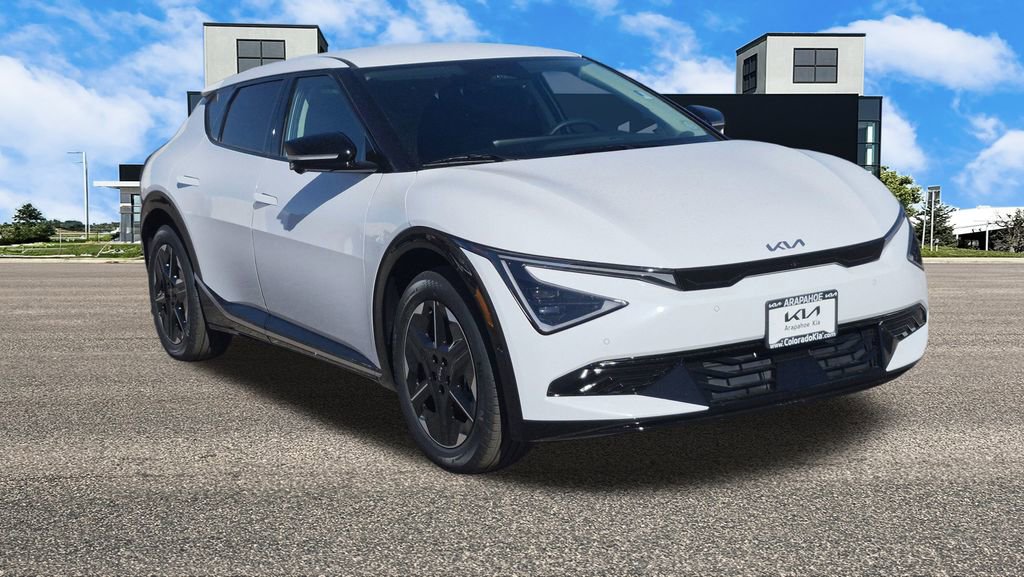 New 2025 Kia EV6 Wind image 2