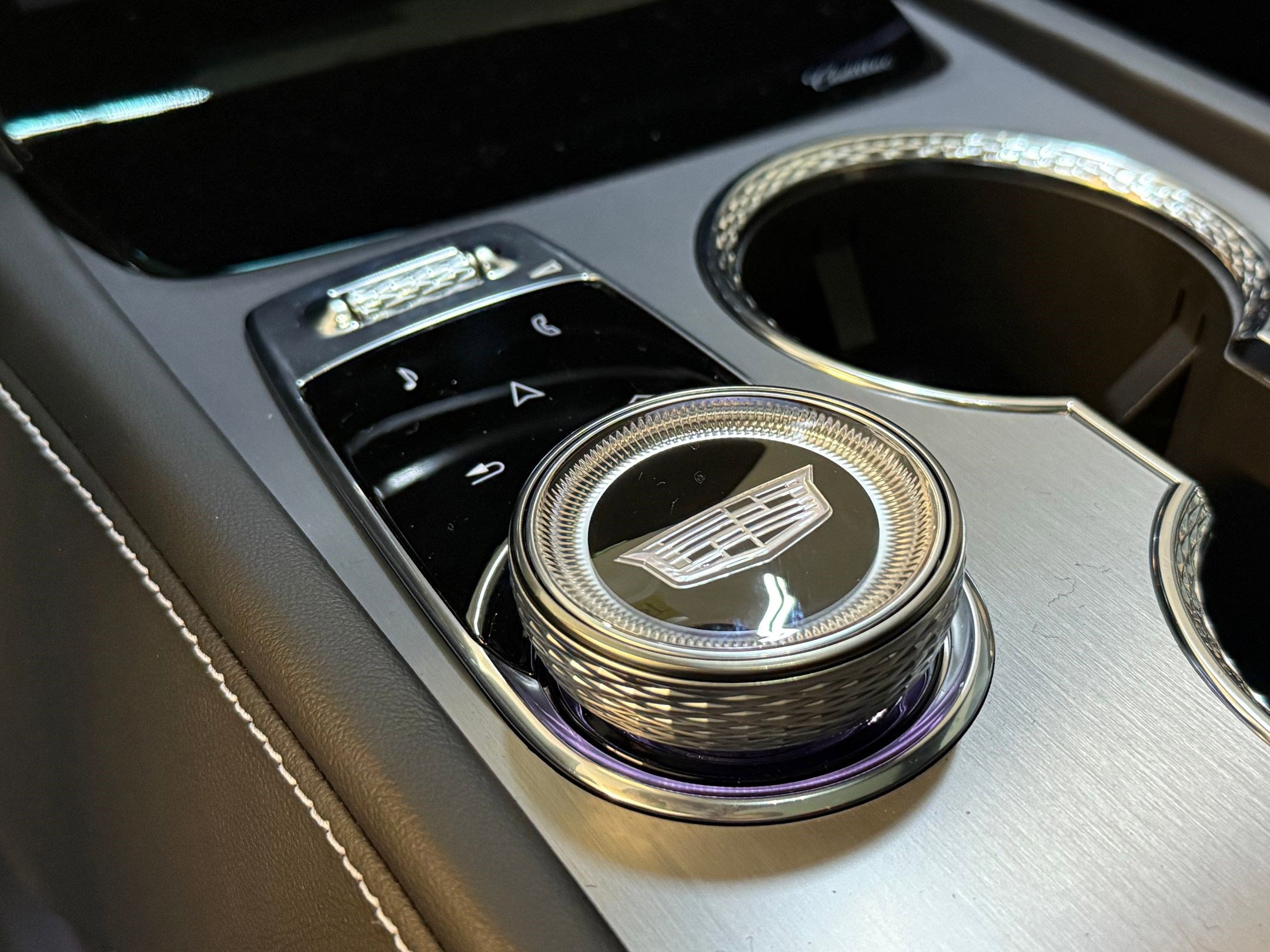 New 2026 Cadillac Vistiq Luxury image 37