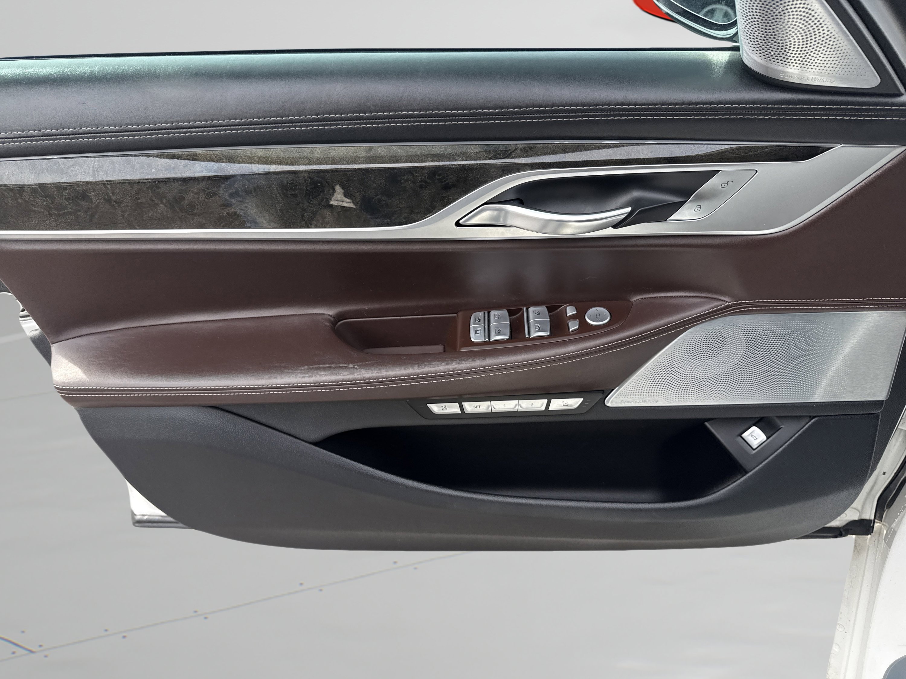 Used 2016 BMW 750i xDrive image 17