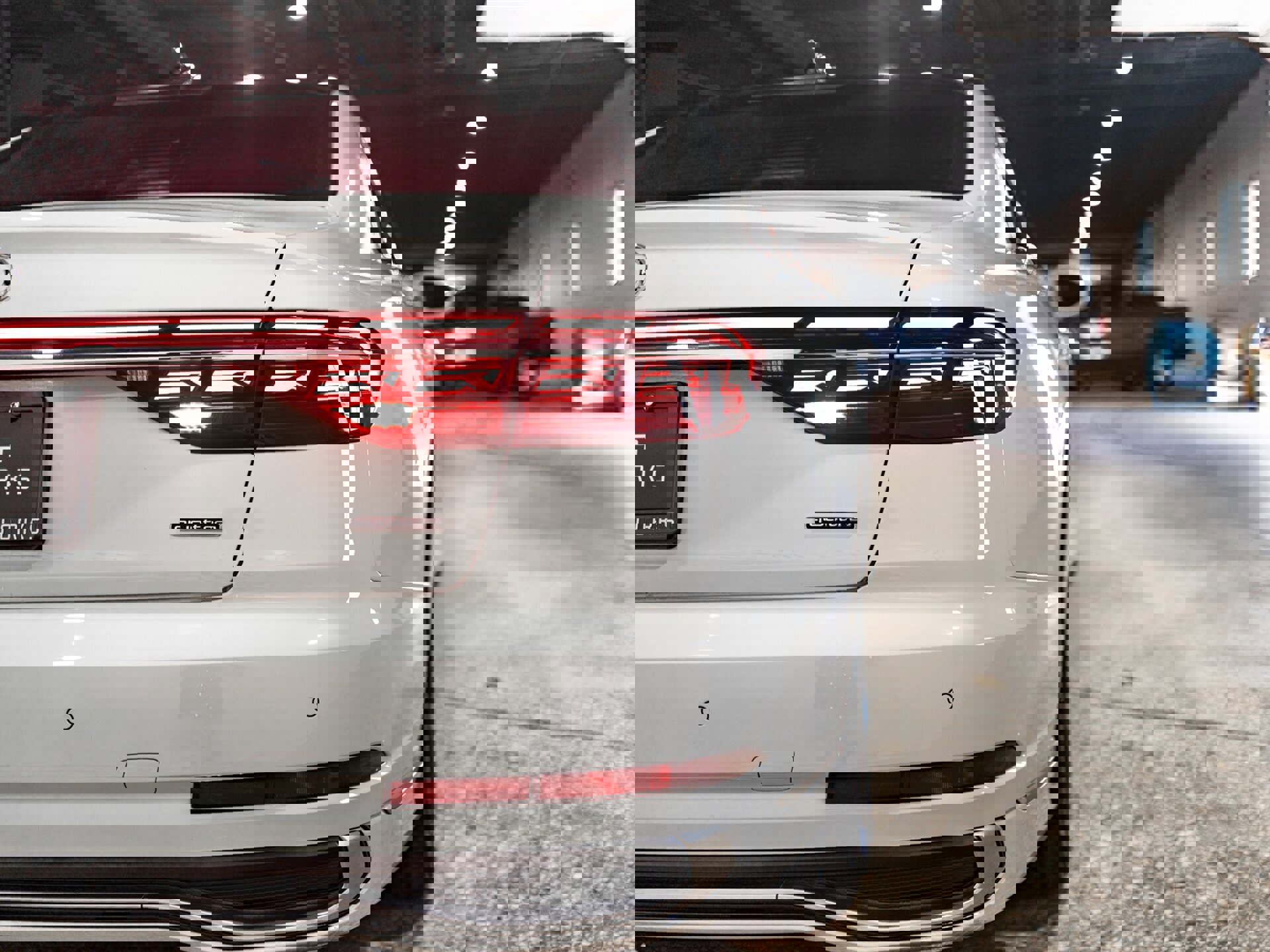 Used 2023 Audi A8 L 3.0T w/ Comfort Plus Package image 16