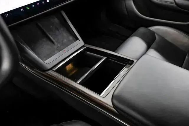 Used 2022 Tesla Model S Standard Range AWD/4WD image 28