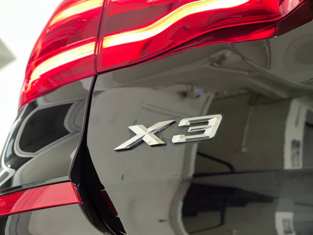 Used 2019 BMW X3 xDrive30i w/ Driving Assistance Package AWD/4WD image 10