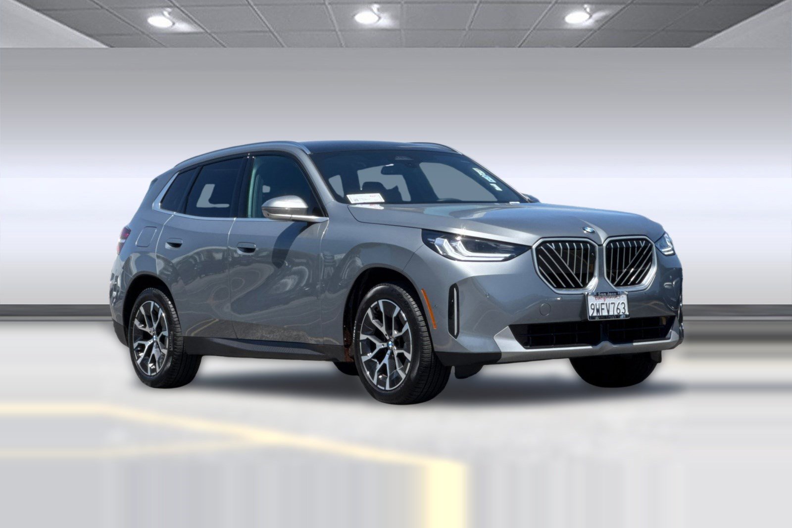 Used 2025 BMW X3 xDrive30i w/ Premium Package AWD/4WD image 6