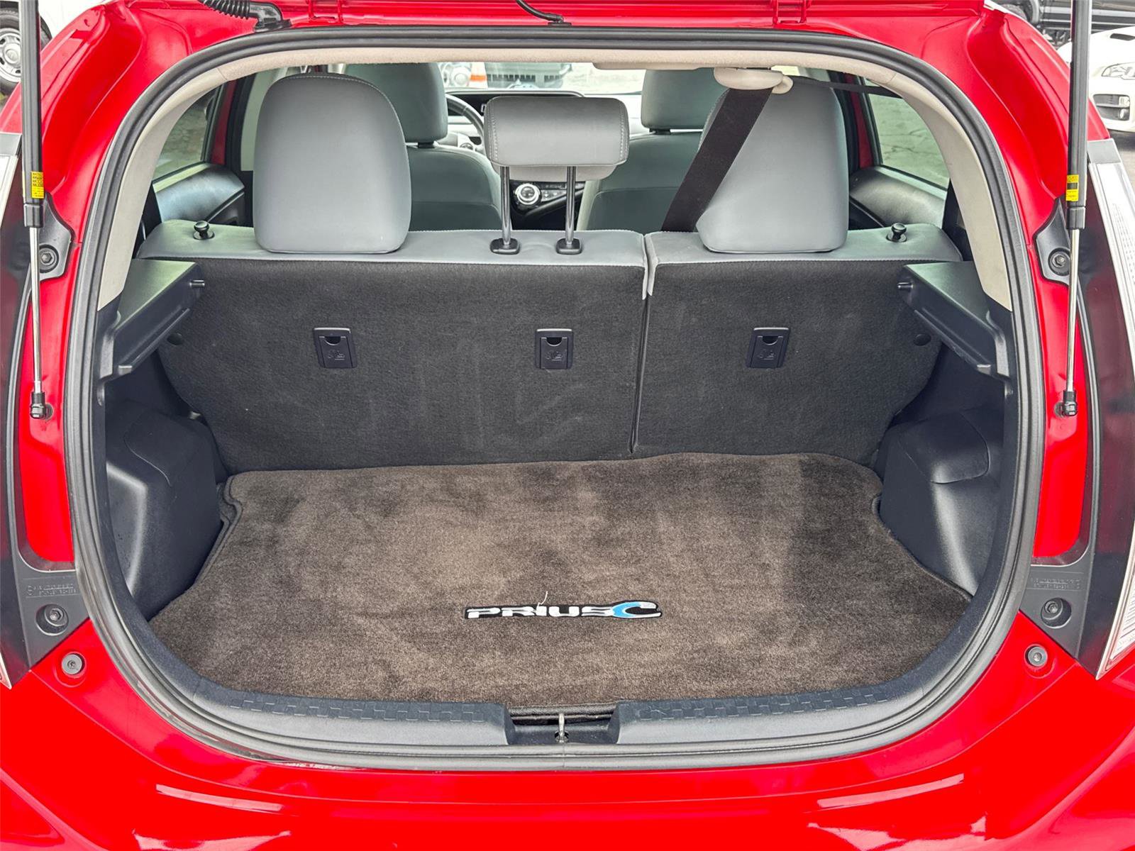 Used 2017 Toyota Prius C Four image 9