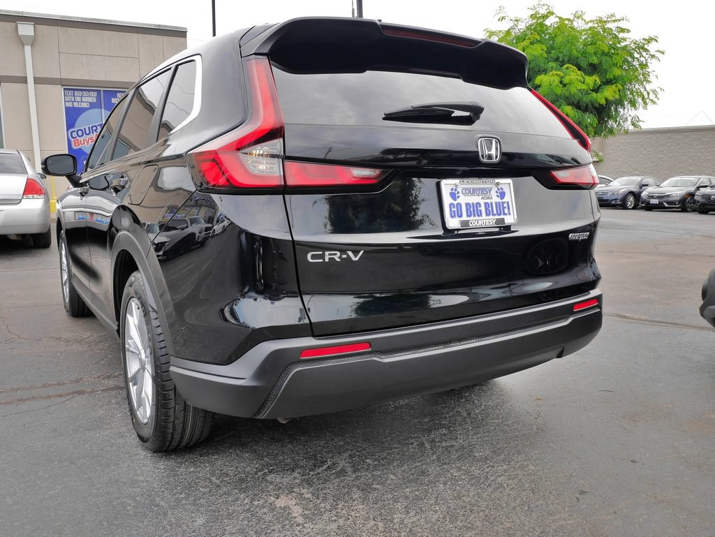 Used 2025 Honda CR-V EX image 5