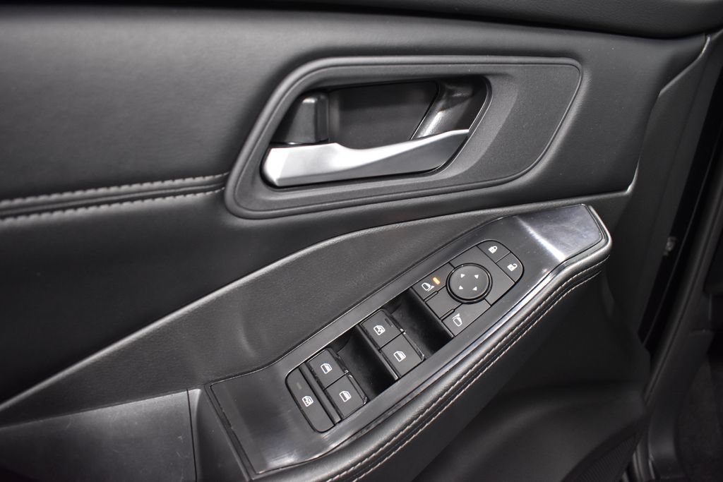 Certified 2026 Nissan Rogue Dark Armor AWD/4WD image 15