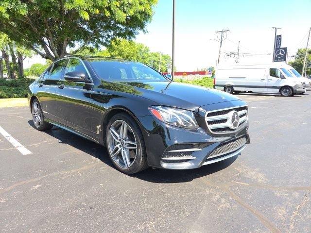Certified 2019 Mercedes-Benz E 300 4MATIC image 1