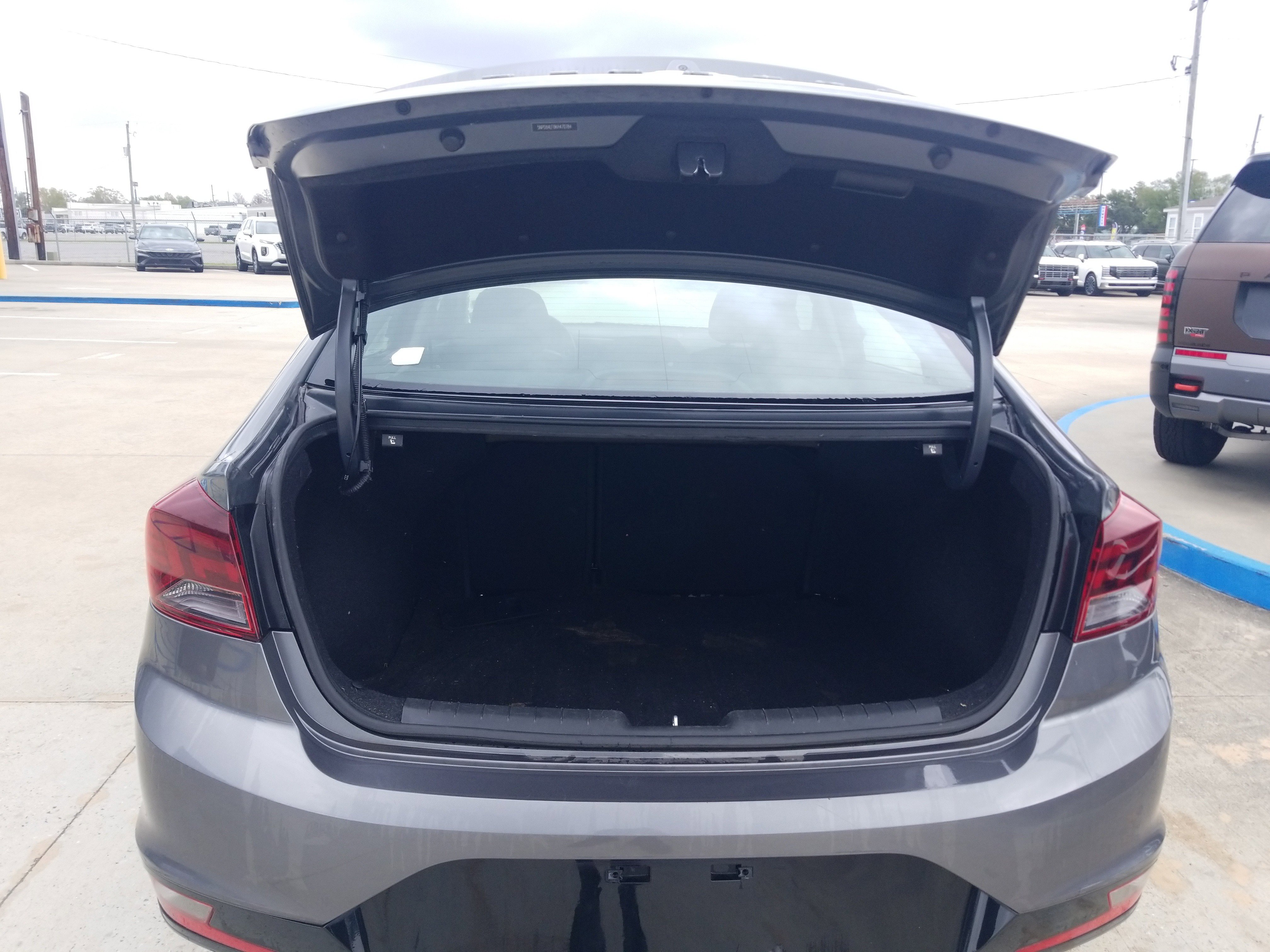 Used 2019 Hyundai Elantra SEL w/ Cargo Package image 13