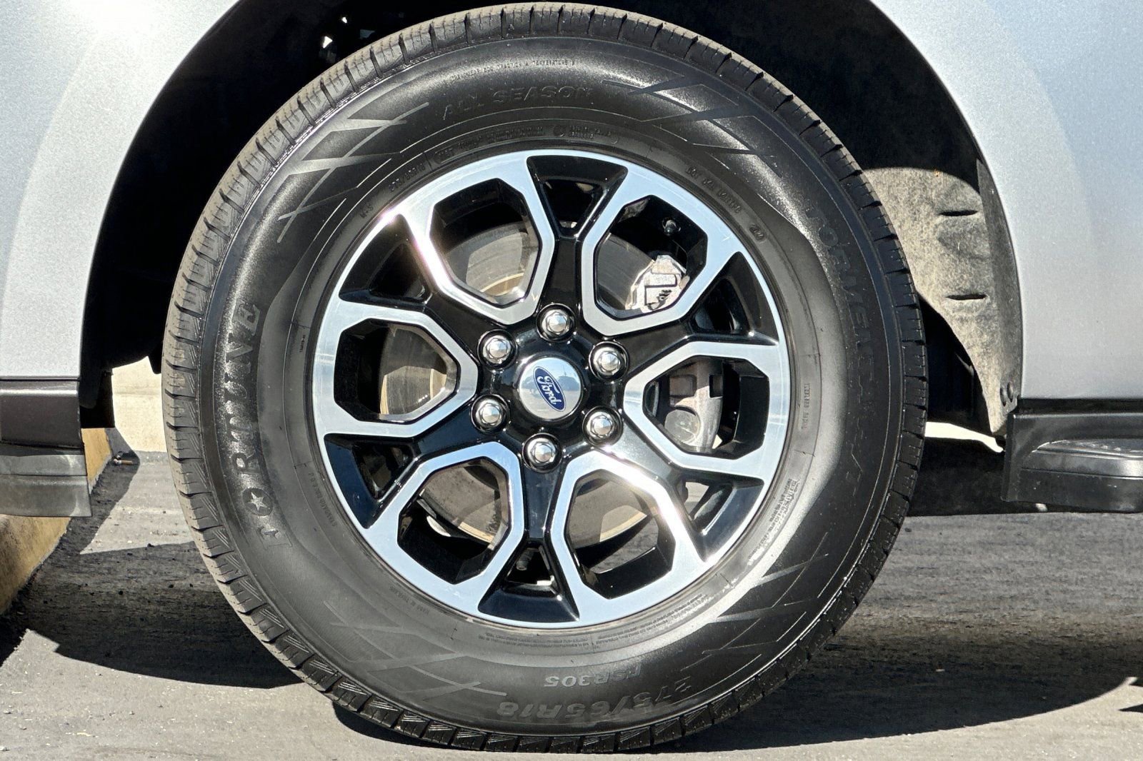 Certified 2024 Ford Expedition XLT image 27