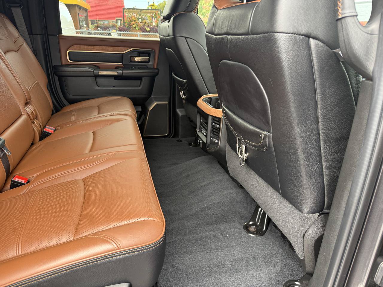 Used 2022 RAM 3500 Limited AWD/4WD image 12