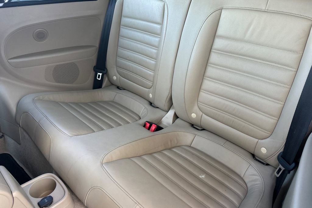 Used 2013 Volkswagen Beetle 2.0T image 11