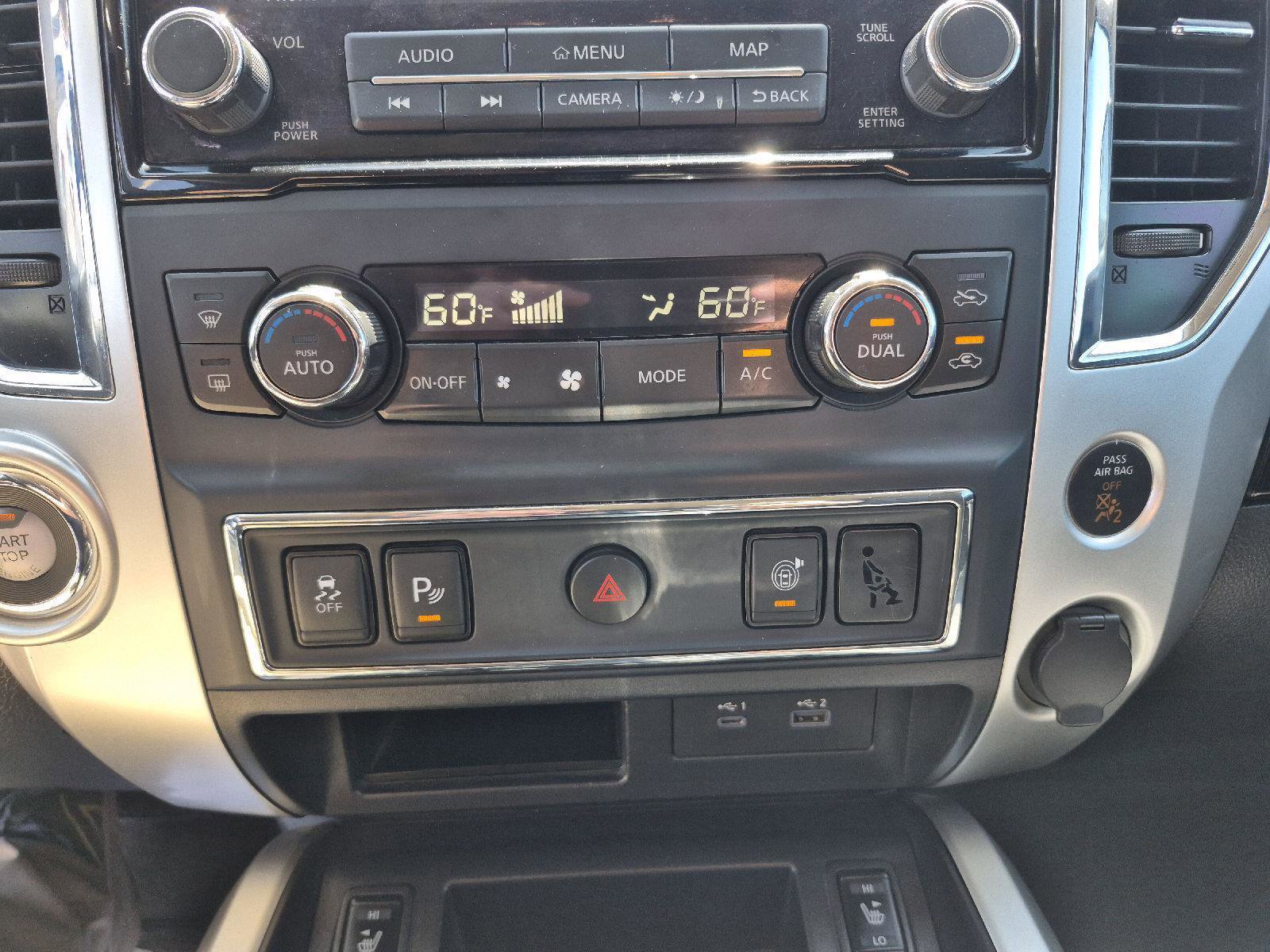 Used 2020 Nissan Titan SV w/ SV Convenience Package RWD image 8