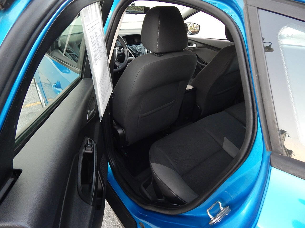 Used 2014 Ford Focus SE image 12