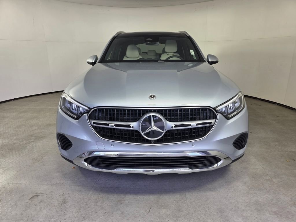 New 2026 Mercedes-Benz GLC 300 image 2