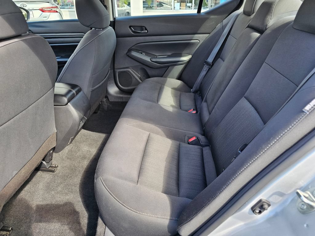 Used 2024 Nissan Altima 2.5 SV FWD image 18