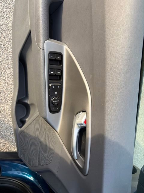 Used 2019 Kia Niro LX image 16