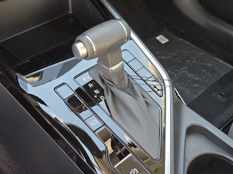 New 2026 Kia Niro LX FWD image 14