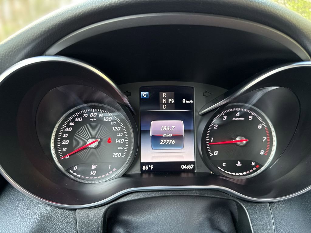 Used 2019 Mercedes-Benz GLC 300 4MATIC image 10