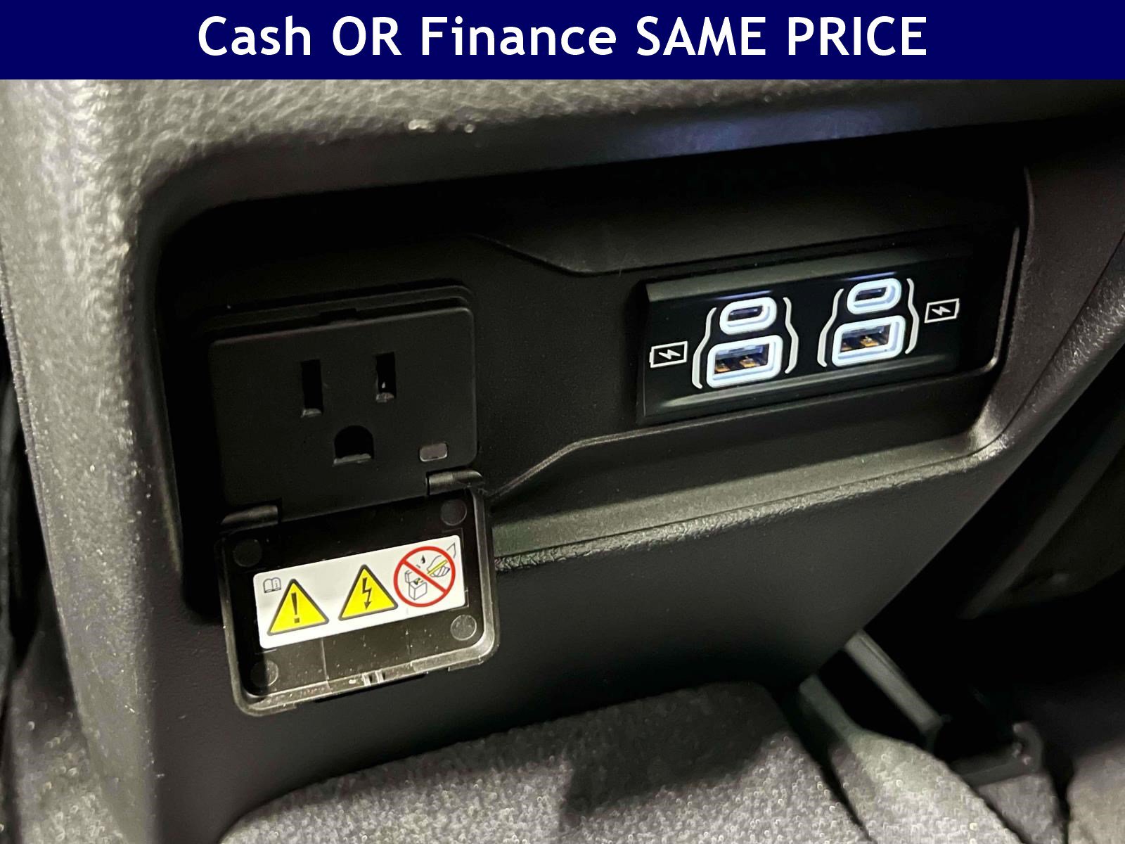 Used 2025 Jeep Grand Cherokee L Laredo w/ Luxury Tech Group I AWD/4WD image 17