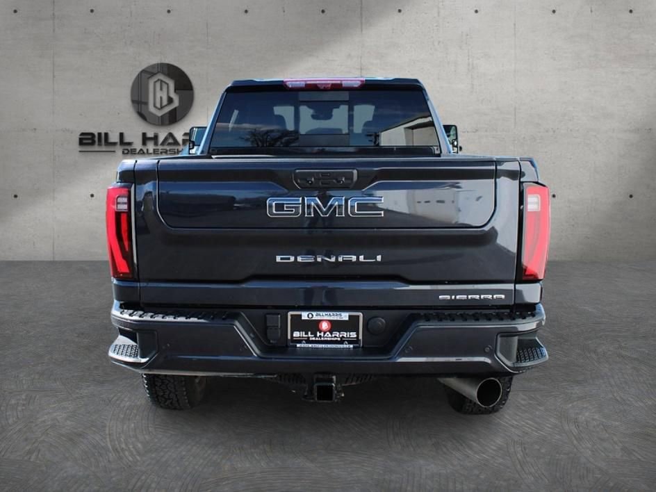 Used 2024 GMC Sierra 2500 Denali Ultimate AWD/4WD image 6