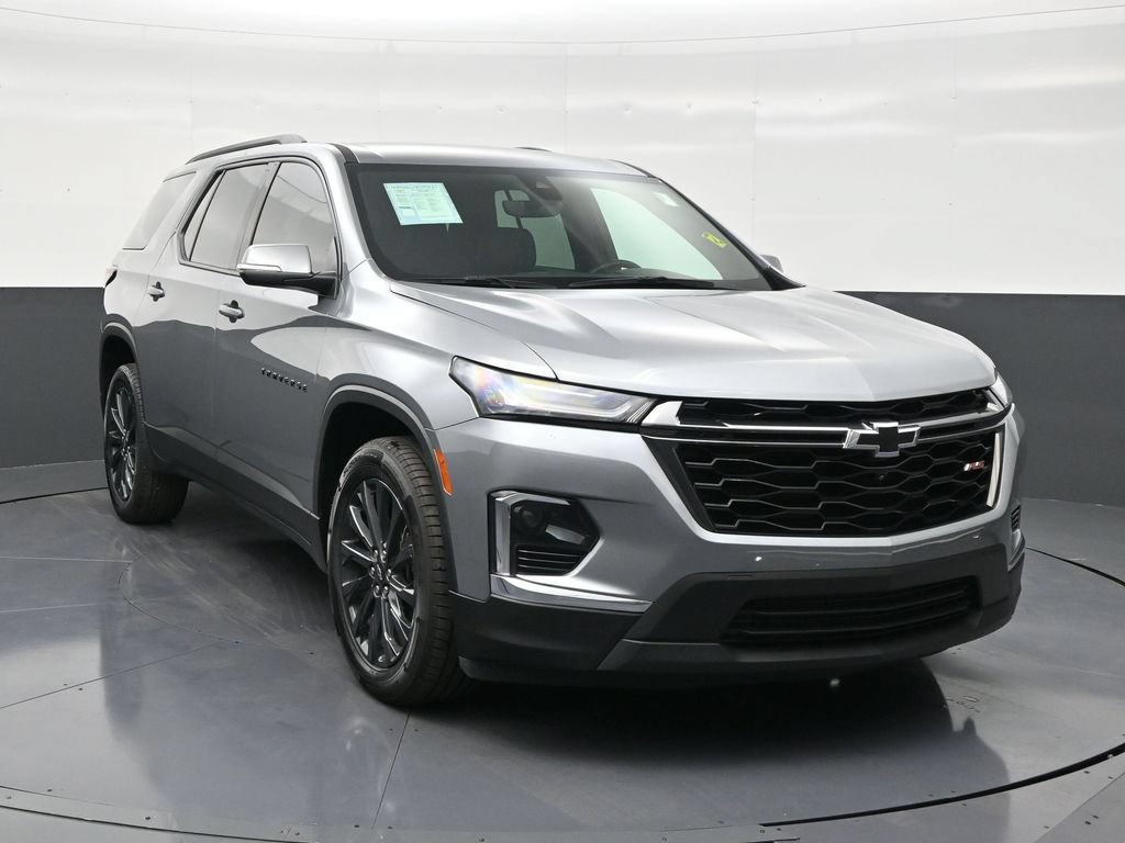 Used 2023 Chevrolet Traverse RS FWD image 7