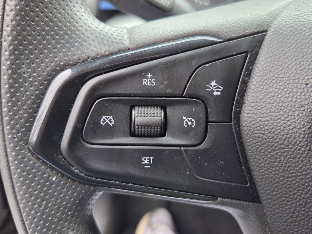 Used 2024 Chevrolet Trax LS image 23