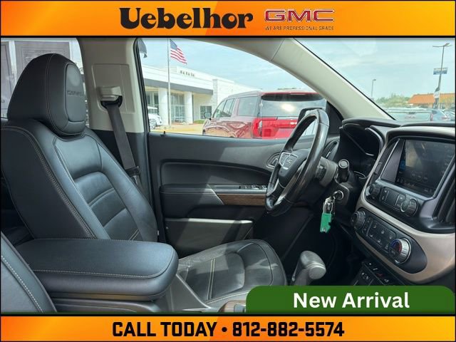Used 2019 GMC Canyon Denali image 2