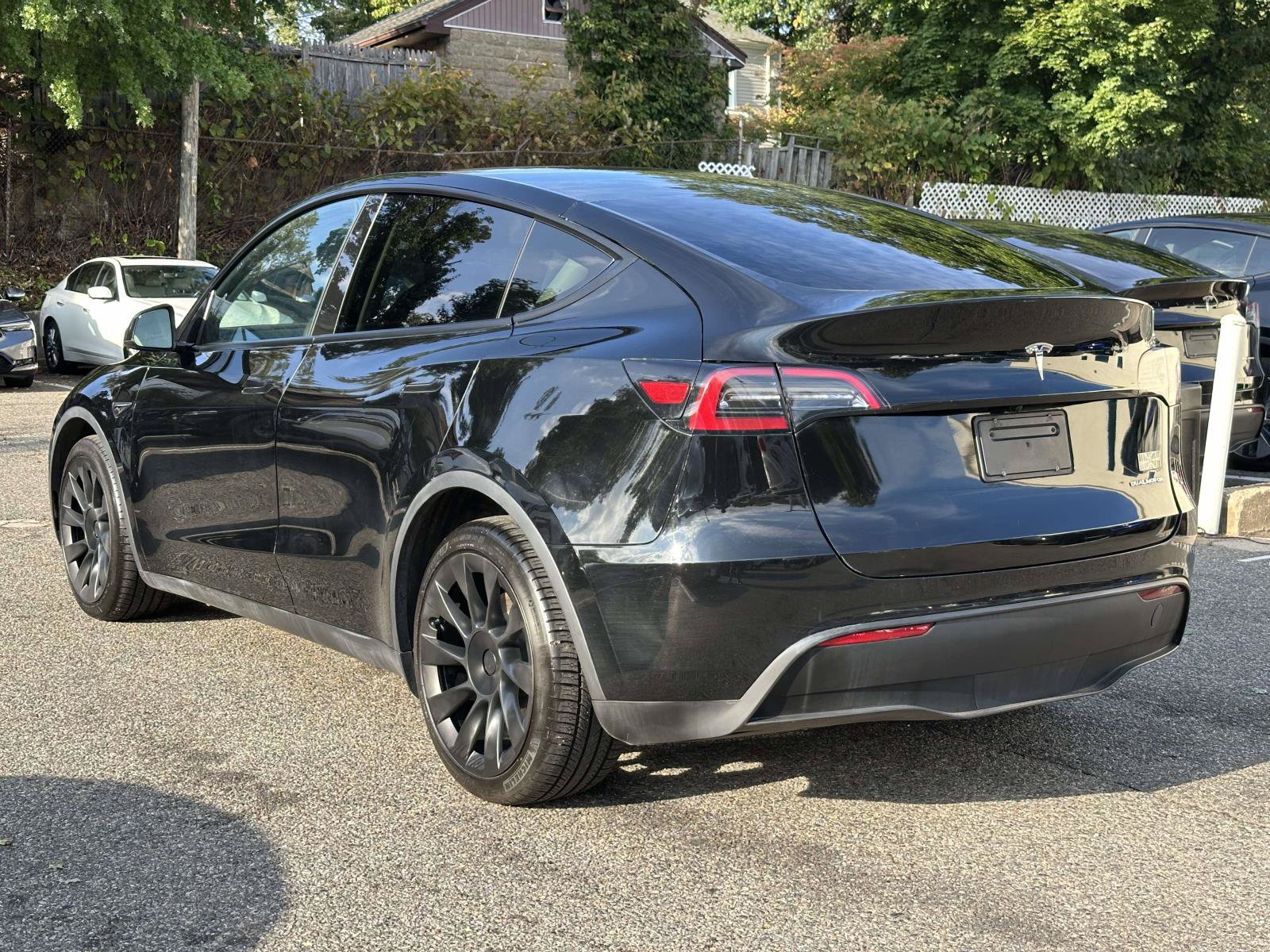 Used 2023 Tesla Model Y Long Range AWD/4WD image 5